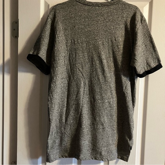 Men's charcoal grey Forever 21 t-shirt with black cuffs, size M - Picture 3 of 6